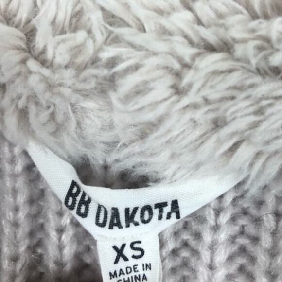 BB Dakota Sherpa Vest Womens XS Cream Fuzzy Open Front Cozy Neutrak Minimalist - Picture 5 of 6